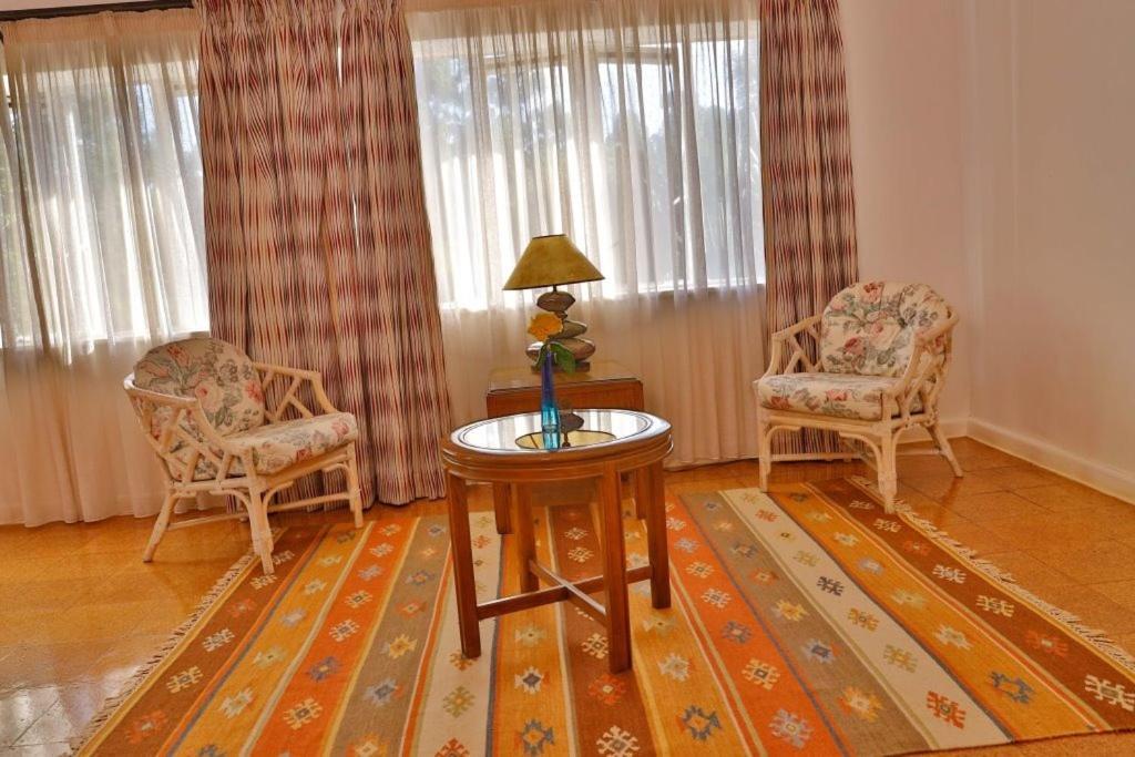 Zereniti House Hotel Muyaka Exterior photo